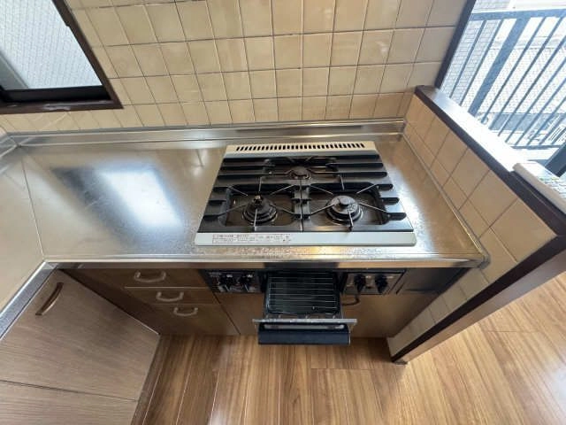 ３口ガスコンロ(グリル付)