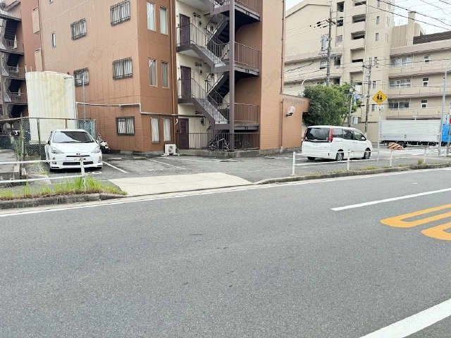 駐車場（北）