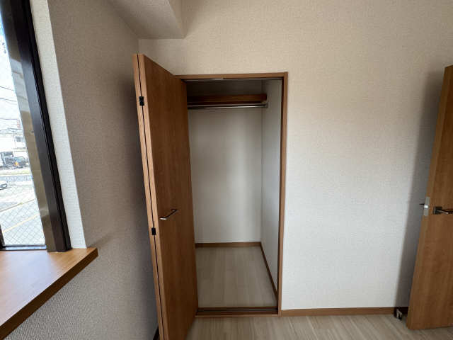収納（北西洋室）