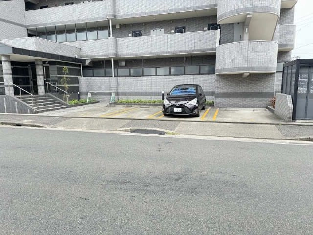 駐車場（北）