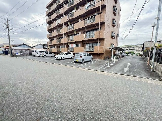 駐車場（南）
