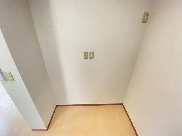 冷蔵庫置き場