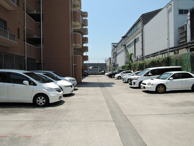 リアライズ稲永駅前 7階 駐車場