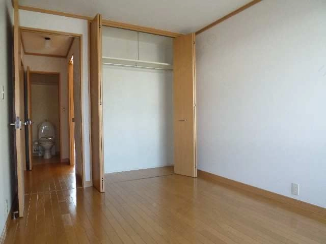 北側東洋間収納