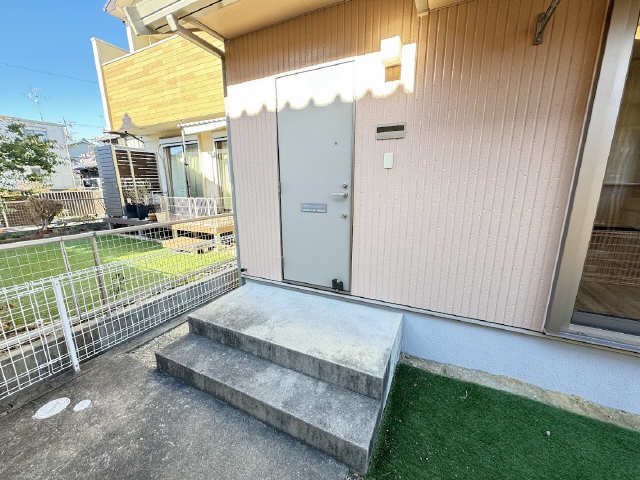 玄関扉