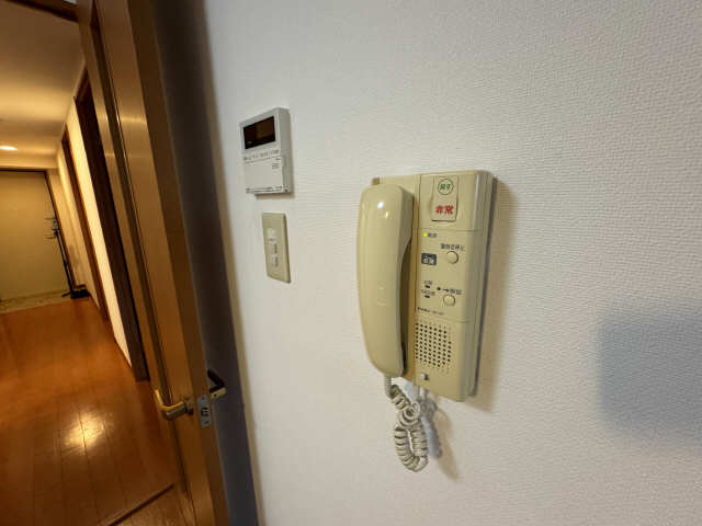 インターホン