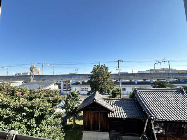 東側洋室窓からの眺望