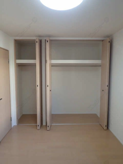 ２階北部屋収納