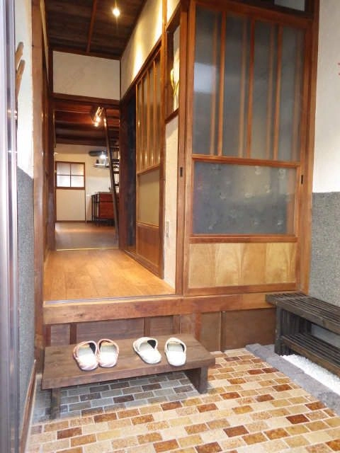 玄関