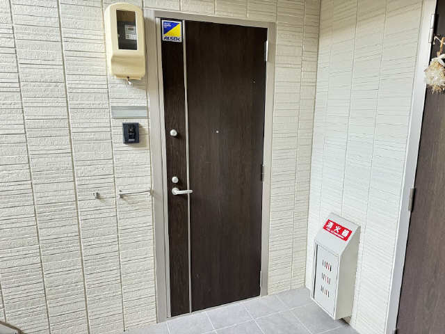玄関扉