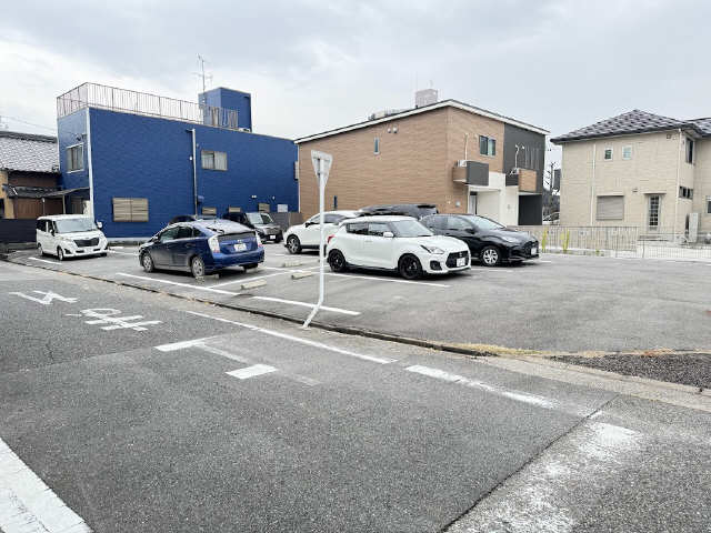 駐車場（敷地外）