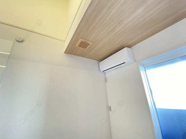 リビングエアコン