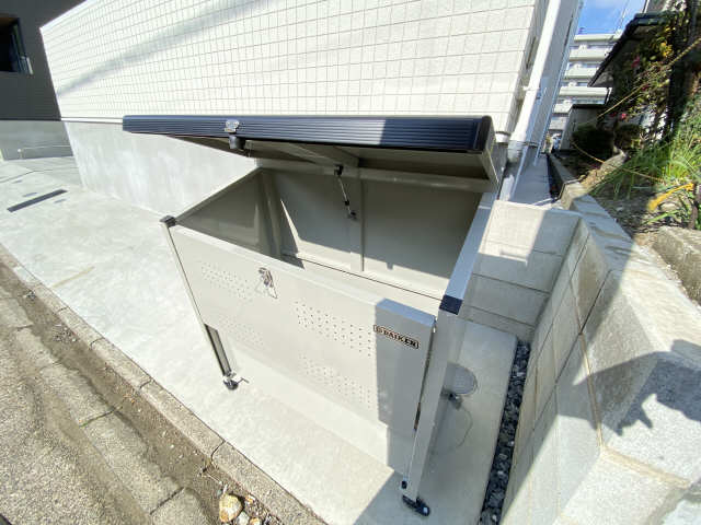ゴミ捨て場