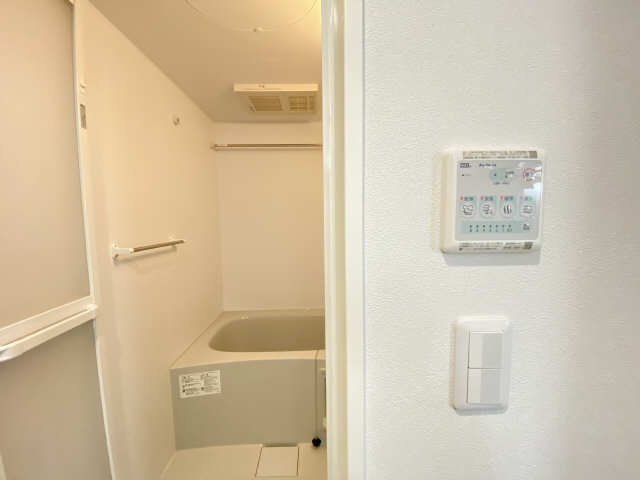 Ｃｈｅｒｉｍ築地口Ｌｕｎａ 1階 浴室乾燥機