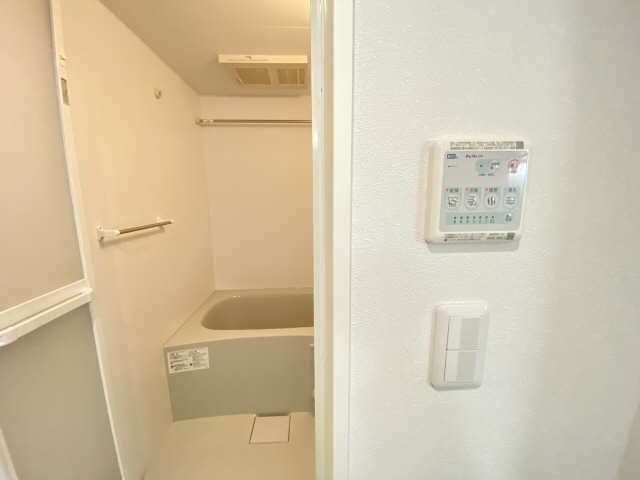 Ｃｈｅｒｉｍ築地口Ｌｕｎａ 2階 浴室乾燥機
