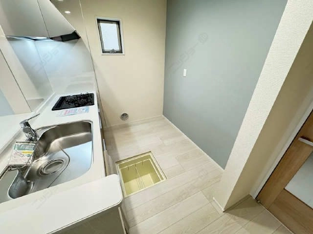 冷蔵庫置場・床下収納