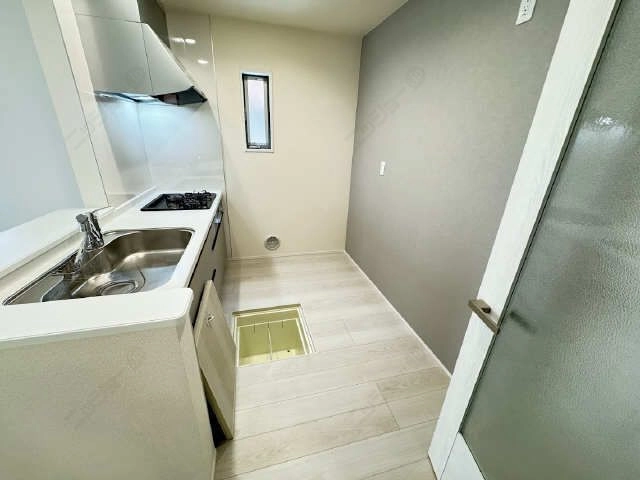 冷蔵庫置場・床下収納