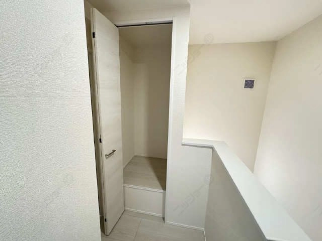 ２階廊下の収納