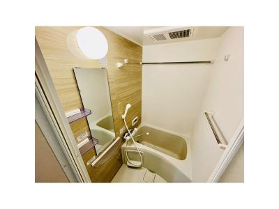 LE COCON新川町Ⅱ 1階 浴室