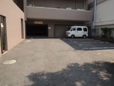 吉桂Ⅱ 6階 駐車場