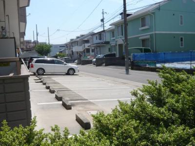 ハイツ・エスポアール 4階 駐車場