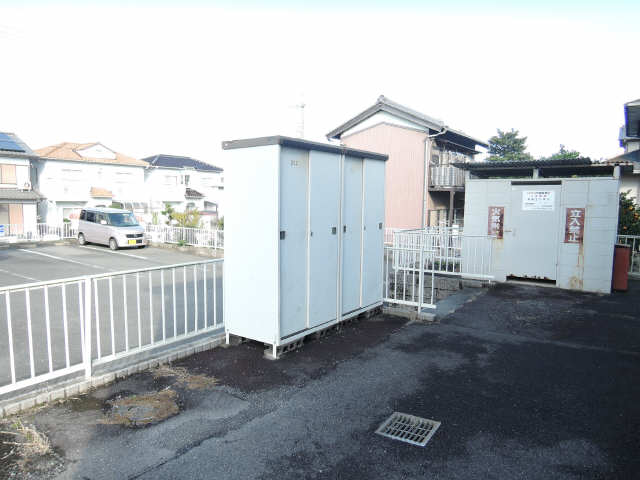 屋外物置