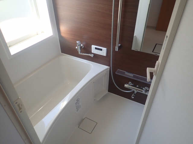ＡＺＵＲ長島 1階 浴室