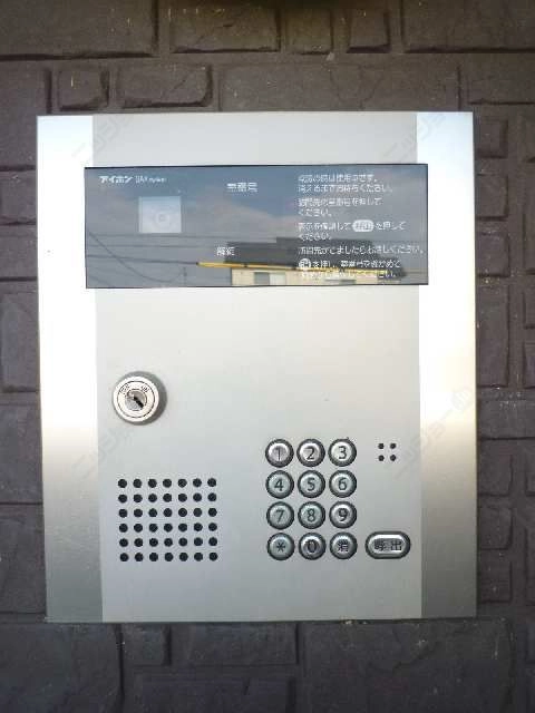 共用オートロック玄関