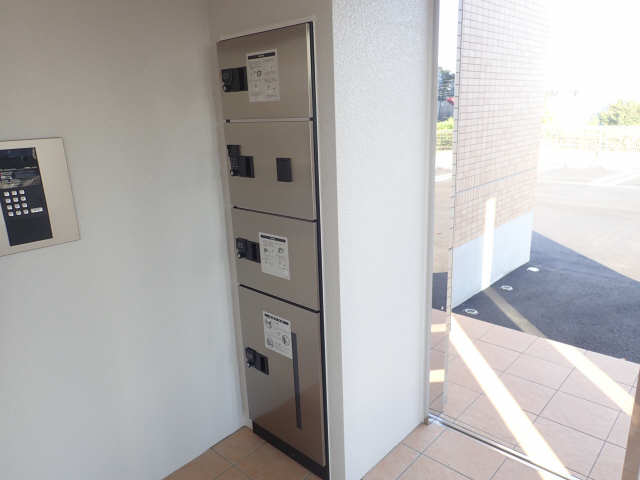 宅配自動預り機
