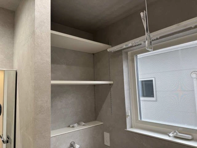 ランドリー可動棚