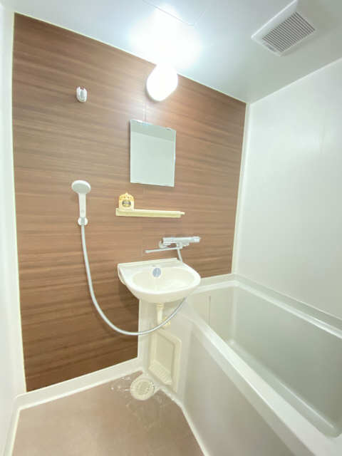 ボナールヤナセ 1階 浴室