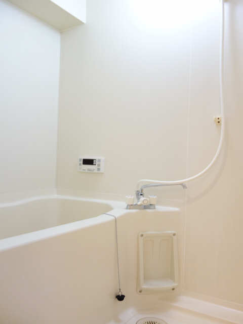 ヴィラ・グランメール 1階 浴室