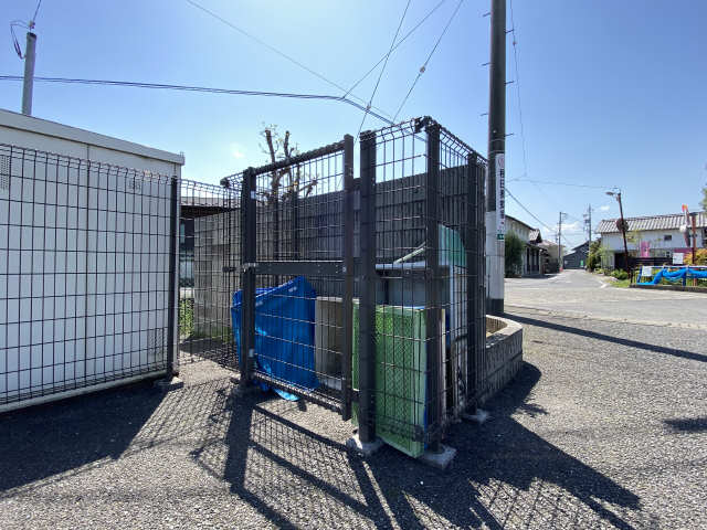 ゴミ置き場