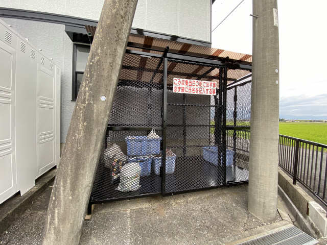 ゴミ置き場