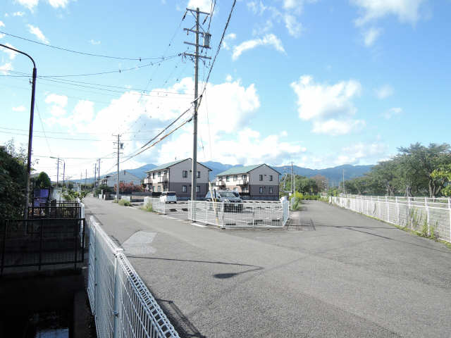 コスモハイツ田辺 2階 駐車場