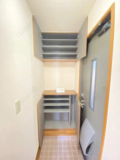 シューズボックス