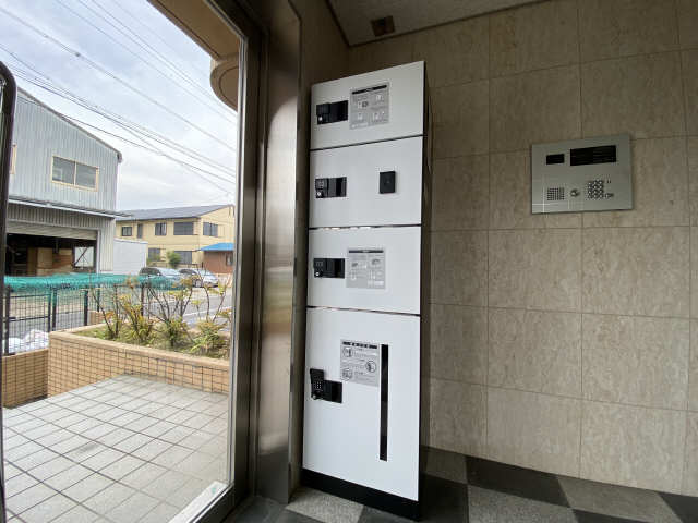 宅配ボックス