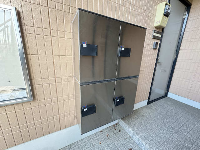 宅配ボックス