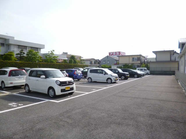 Ｓｔ．ＨＩＬＬＳ　２１ 6階 駐車場