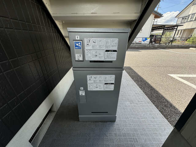宅配ボックス