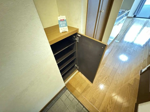 シューズボックス