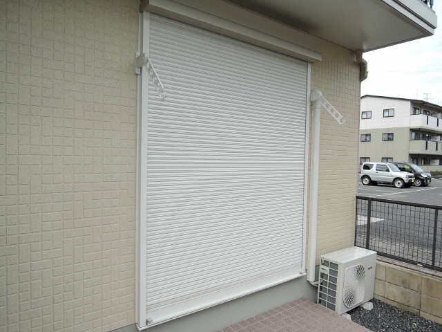 シャッター雨戸