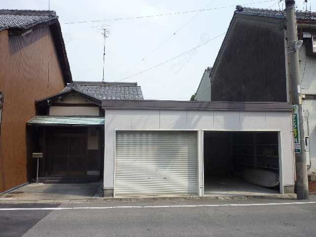 ガレージ
