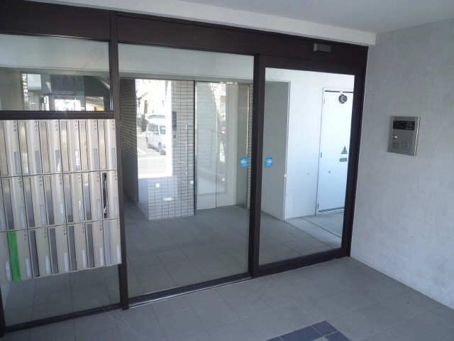 ｵｰﾄﾛｯｸｴﾝﾄﾗﾝｽ