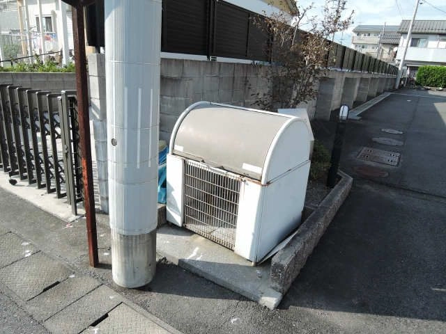 ゴミステーション