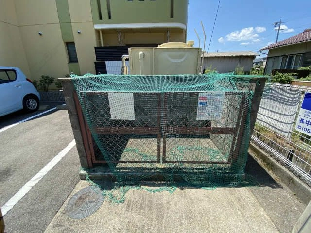 ゴミ置き場