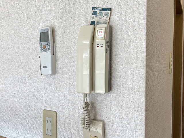 インターホン