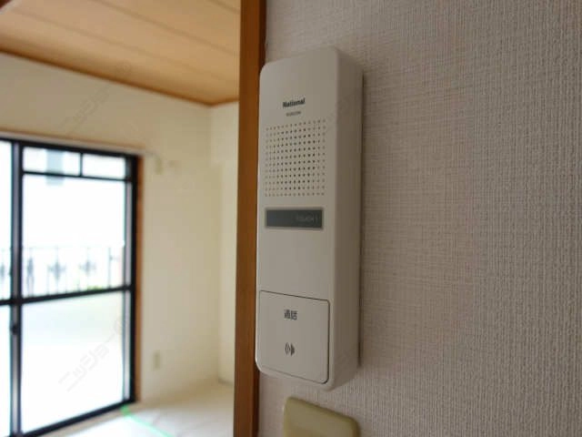 インターホン