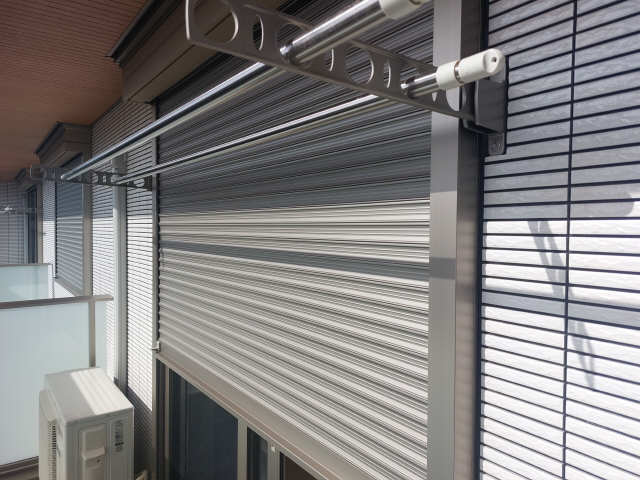 シャッター雨戸