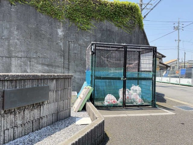 ごみ置き場